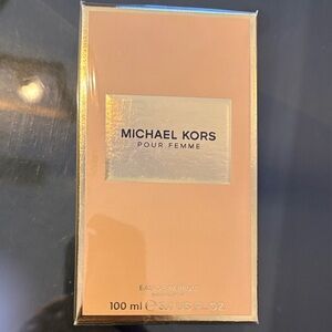 Michael Kors Pour Femme Eau de Parfum - Elegant Gold and Cream